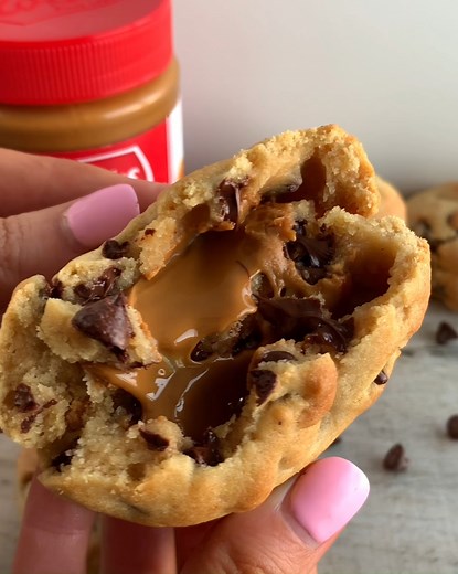 354K views · 6.1K reactions | Biscoff Stuffed NYC Cookies  I love...