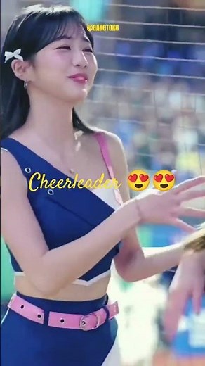 Cheerleaders having great time #entertainment #shorts