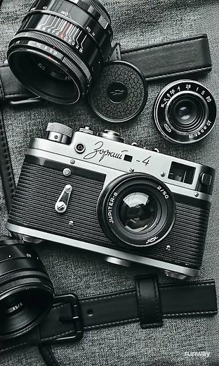 "Film Cameras 101: Discover the Magic of Analog Photography"