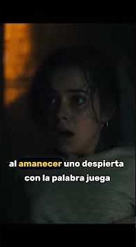 Estudiantes Juegan al JUEGO DE LA COPA pero el Demonio los persigue
