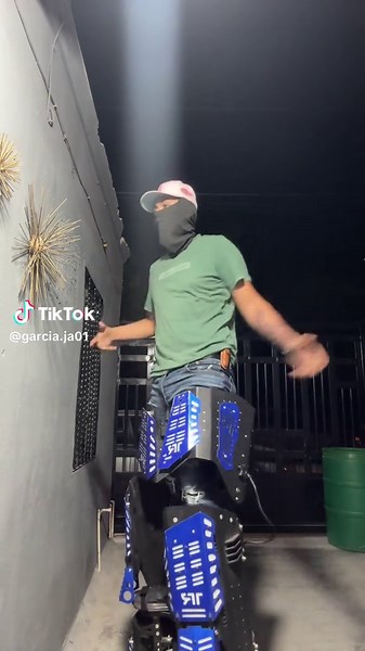 Bailando con Robots en TikTok