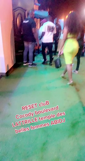 VISITEZ LA PLUS BELLE BOITE DE NUIT ABIDJAN…. VA VOIR TOI MEME 😇