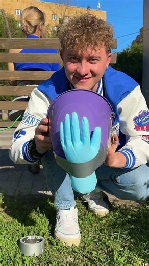 Hilarious Hand in a Pot Prank! 😂