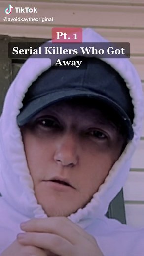 #tiptoe #bythewindow #tiptoethroughthetulips #tulips #serialkillers #serialkiller