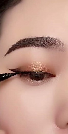 Makeup Tips for Beginners | Easy Eye Makeup Tutorial Step-by-Step