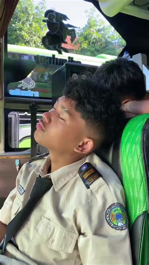 bobok dlu guys #fouryoupage #fyp #smkbisasmkhebat