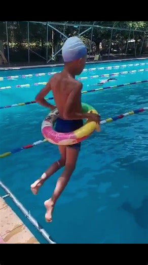 Funny Swimming Float Fails Kids Can Relate To