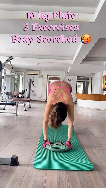1 plate 3 excercises! 😳 15 mins for you to get the best body ever!!