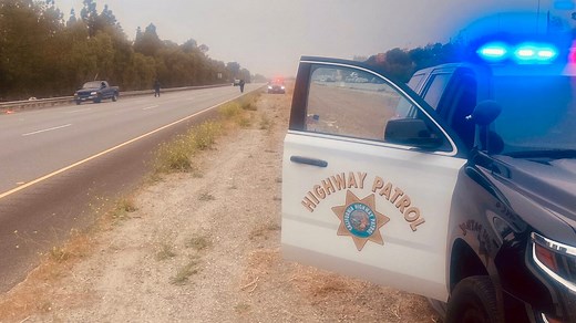 Crash closes Highway 118 eastbound in Simi Valley on Thursday morning