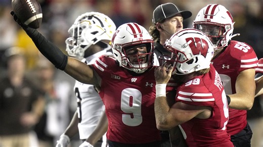 Interceptions rule the day plus other observations from Wisconsin football’s sixth spring practice