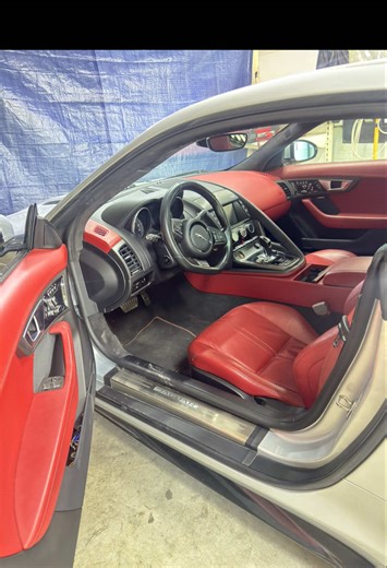 Jaguar F-Type Montaj modul Carplay & AndroidAuto 🔧 APEX Garaj 🚘 • EGR, DPF, AdBlue, NOX, TVA, Flaps, etc. • ⁠Clonare ECU / TCU • Diagnoză multimarcă cu Launch X431 Pad 7 • ⁠Înregistrare senzori presiune roți (TPMS) • ⁠Airbag Crash Data Reset • ⁠Activare CarPlay / Android Auto • ⁠Diagnoză dedicată: BMW (ISTA, Esys, NCS) • ⁠Virginizare ceasuri BMW • ⁠Reparații FRM3 BMW • ⁠Posibilitate la domiciliu si la distanta • ⁠Plus multe alte servicii personalizate pentru nevoile mașinii tale 🚗🔧 #jaguar #
