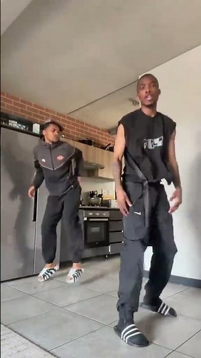 H'S ON THE TABLE DANCE CHALLENGE 2026 🔥 MR SESSIONS & ROYAL MUSIQ TIKTOK AMAPIANO TUTORIAL