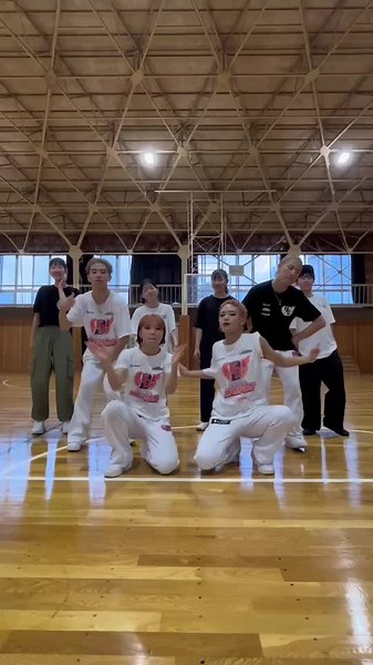 今年の『夢テレビ2023』は10/1（日）午前９時５４分からの５時間生放送✋ プロダンスリーグ「D.LEAGE」チャンピオンのKADOKAWA DREAMSが今年も参戦！ 今回は穂高商業高校、伊那弥生ヶ丘高校ダンス部とのコラボ動画をお届け 夢テレビ当日の、高校ダンス部とのスペシャルステージもお楽しみに✨ ＃KADOKAWADREAMS ＃信越放送 ＃夢テレビ@KADOKAWA DREAMS