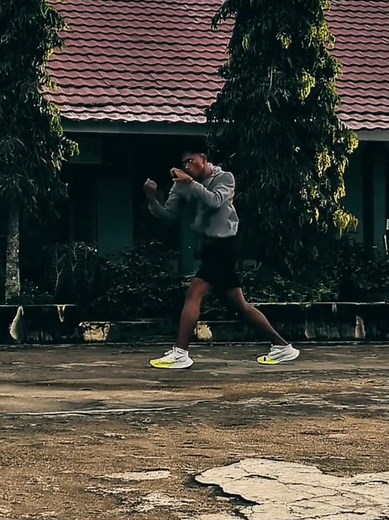 Boxing Footwork Drills for Enhanced Performance