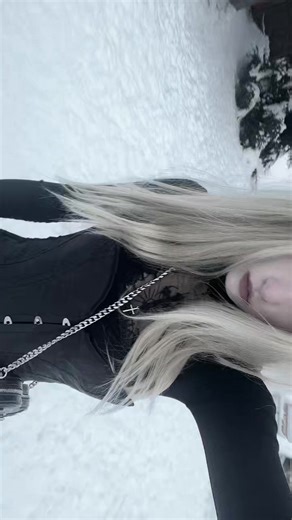 vampire girl #goth #vampire #gothootd #gothoutfit #gothgirl
