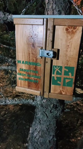 This gadget geocache was so adorable and amazing! #geocaching #geocache #gadgetcache #smartcache