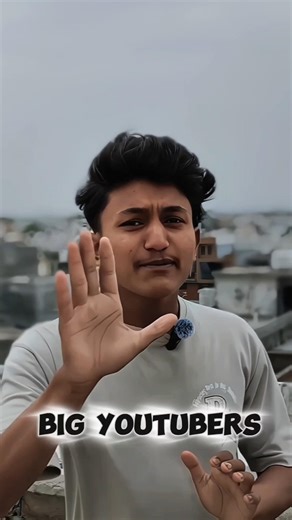 ₹100 Challenge 💸 | YouTubers Help Karenge Ya Ignore ? #shorts #viral #challenge #experiment