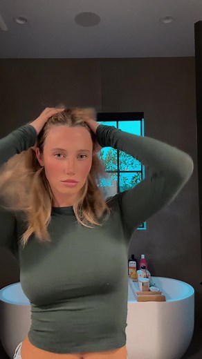 ChyBurd (@officialchyburd)’s videos with som original - . ♬ ❦