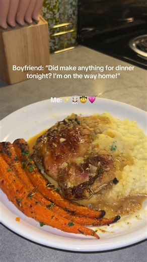 Garlic Herb Chicken and Carrots: Easy Dinner Recipe