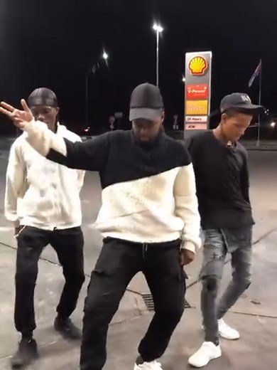 finish you #comeandhopinmybeamer #dancechallenge #namibiantiktoker🇳🇦 #fyp #explore #tiktokviral #naijatiktok