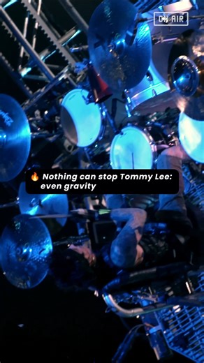 🥁 Things Tommy Lee (of Mötley Crüe) has done 👇 🎢 Played upside down in a rotating cage (debuted in ‘87) 🎢 Rode a drum rollercoaster over the crowd 🎢 Invented the 'Crüecifly' (which takes four hours to construct every night) 📍Want to watch the whole show? Mötley Crüe 'The End: Live In Los Angeles' is streaming now through On Air #MotleyCrue #Drumming | On Air