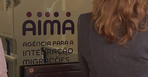 AIMA tem de fechar autorizações de residência em 90 dias ou dirigentes arriscam-se sanções