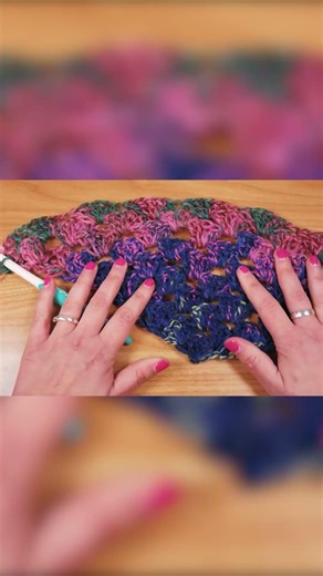 Instructions for Triangle Shawl with Double Crochet Stitches #crochet #diyideas #tutorial