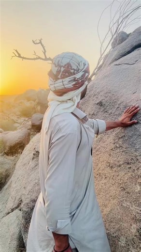 Exploring the Sacred Mosque of Mecca