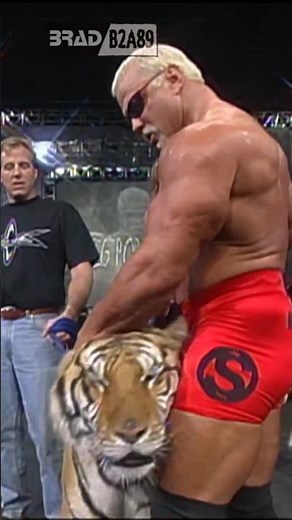 Scott Steiner makes his entrance with a Tiger | WCW Monday Nitro