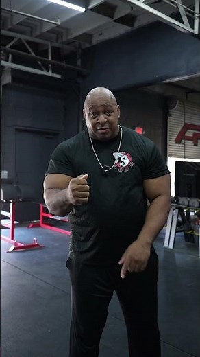 Here's how to properly make a fist