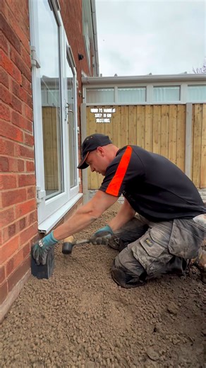 How to make a step in 60 seconds✅👷🏼 #reels #viral #trending #HomeImprovement | AM landscaping & Driveway Specialists