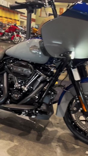 Come check out this beautiful 2023 Road Glide Special. Its what we call a High Roller with all the accessories you need! Call us today to set up VIP fitment and demo @blackgoldharleydavidson 214-495-0259 #harleydavidson #blackgoldharleydavidson #roadglidespecial #roadglide #custom #reinhart #factory47 #rockfordfosgate #led #motorcycle #custommotorcycle #ride