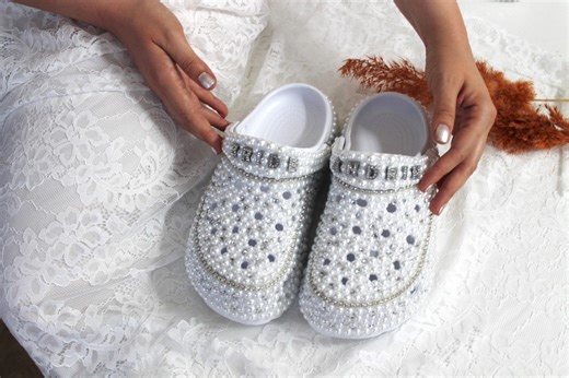 Personalized Bridal Pearl Slippers Handmade Wedding Gift, Bachelorette Surprise, Comfortable Bride Shoes, Black Friday Sales - Etsy