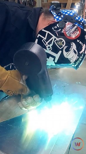 Welding aluminum is tricky if you don't know where to start and in this week's video Dustin Apple aka White River Rambo goes over all kinds of variables that might leave you with a less than desired weld. To watch the full video with even more topics head on over to the weld app. Link In Bio #aluminum #metalfab #aluminumwelding #fabricator #welding #spoolgun #mig #welder