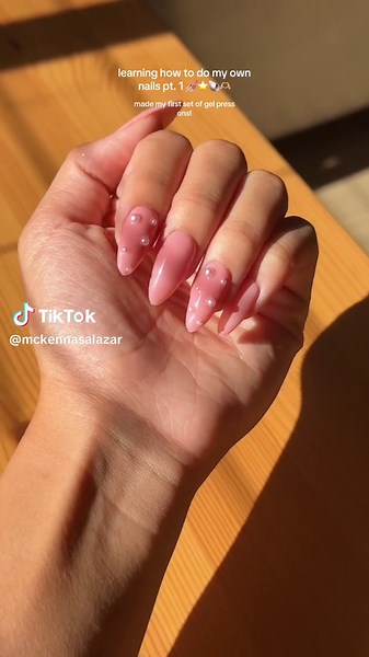 this was so easy and fun i wish i wouldve learned sooner 😭 #gelxnails #pressonnails