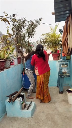 a gaye gehun uthane 🤣😂 !! tu to gaya bete 😁😆 !! #trending #comedy #viral #youtubeshorts #shorts