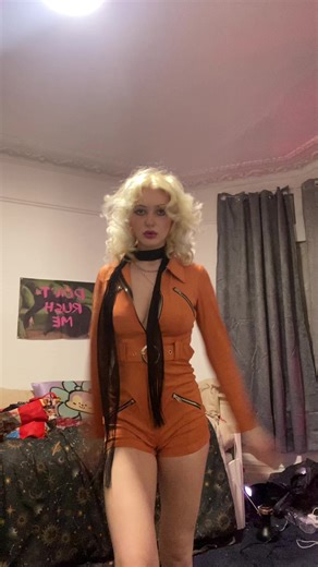 tash 🍄 (@lottsof_puggles16)’s videos with sonido original - M. Bravo