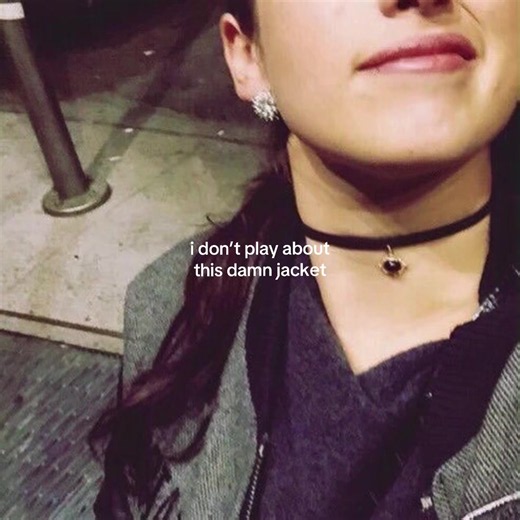 Lauren Jauregui jacket moment: iconic Tumblr fan clip