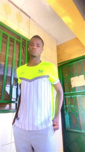 Videos de Alpha Conde (@alpha.conde38) con “son original - Checko Fitini Kané 🇲🇱”