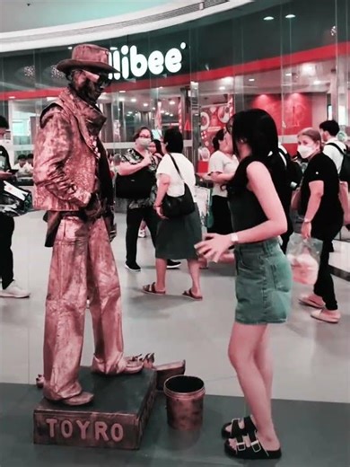 tiktok Viral Trend | Bumble Bee Trend #tiktok #trending #editlyrics #lyrics #dance #viralvideo