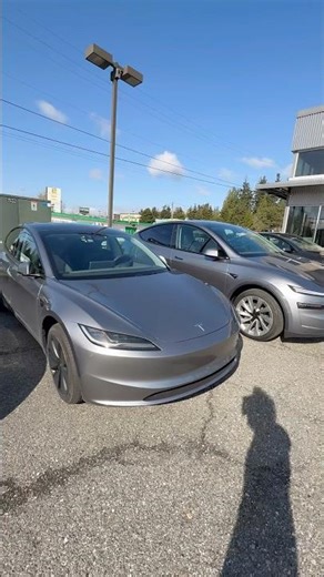 2026 Tesla Model Y Juniper Vs Model 3 | Quicksilver Color Option