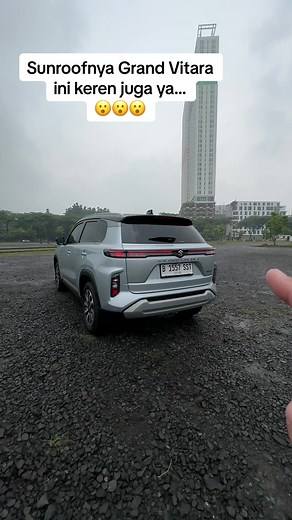 Suzuki Grand Vitara GX 2023: Keren dengan Sunroof Panoramik!