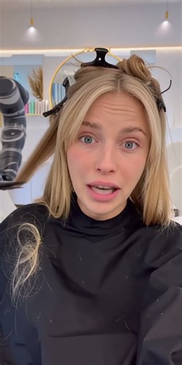 Mon coiffeur est un ROBOT 😱 #shorts