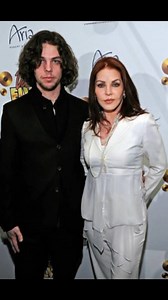 ✨ A special night in Las Vegas ✨ Priscilla Presley and her son Navarone Garibaldi arriving at the world premiere of “Viva ELVIS” by Cirque du Soleil at Aria Resort & Casino. A beautiful tribute to Elvis’ legacy, love, and timeless influence on music and art. 🎶👑 Moments like this keep the spirit of Elvis alive forever. #VivaElvis #CirqueDuSoleil #PriscillaPresley #NavaroneGaribaldi #ElvisPresley #LasVegas #ElvisLegacy #PresleyFamily #RockAndRollKing #VegasNights #TimelessElvis | PG Presley Fami