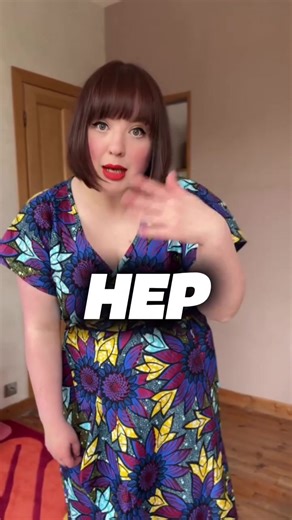 Mode cérémonie grande taille : tenues colorées à découvrir