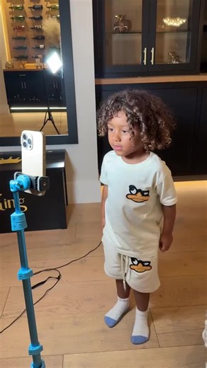 304K views · 10K reactions | Taught bubba the new dance ya’ll! He just posted his FIRST DANCE video @jasonking@jasonderulo | Jason Derulo | Facebook