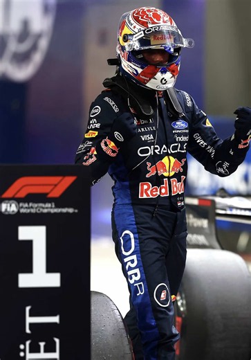 Serving looks. #f12026 #maxverstappen #singaporegp #quali #redbullracingf1