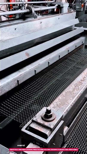 Industrial Wire Mesh Looming Press Machine Weaving 3000mm Stainless Steel Mesh Panels