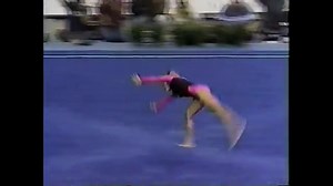 🎂Happy Birthday🎂 to USA/Utah gymnast Melissa Marlowe! Brought to you by: gripsetc.com @melissa.marlowe @utahgymnastics | International Gymnast Magazine