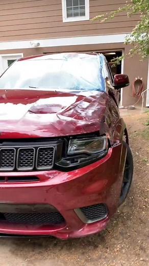 Rebuilding a Wrecked 2018 Jeep Trackhawk